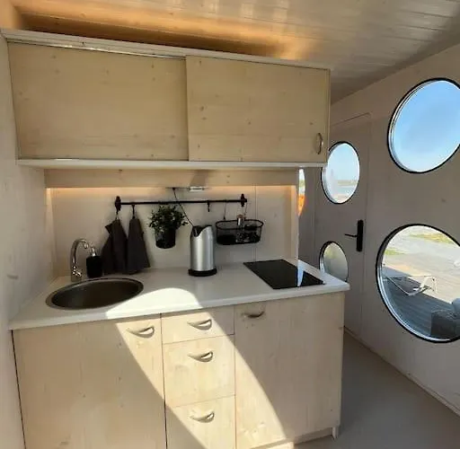 Privaatne 180 Kraadise Merevaatega Maja Ja Saun Ruhve